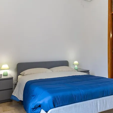 Apartamento Pollicita 80 *